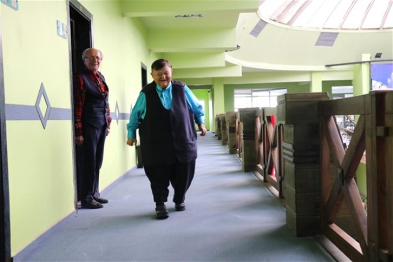 Sezercik filmlerindeki kötü çocuk Şişko Nuri'ye hayat veren Sıtkı Sezgin şimdi ne yapıyor? A24