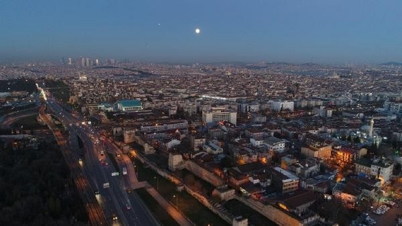 'Süper Ay' İstanbul semalarında A24