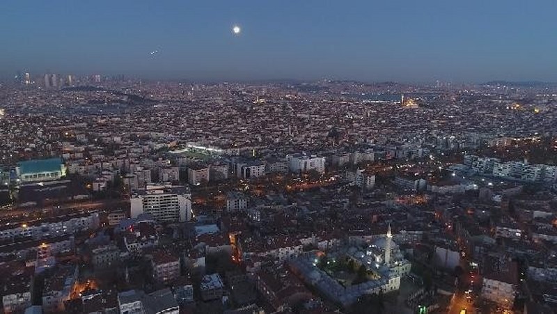 'Süper Ay' İstanbul semalarında A24