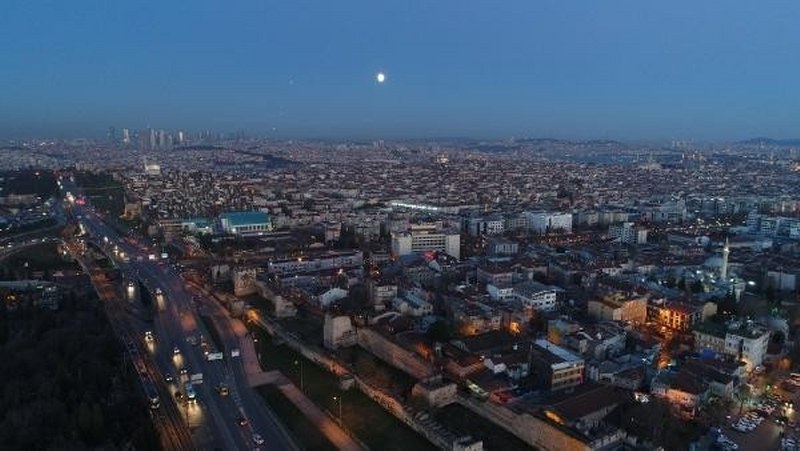 'Süper Ay' İstanbul semalarında A24