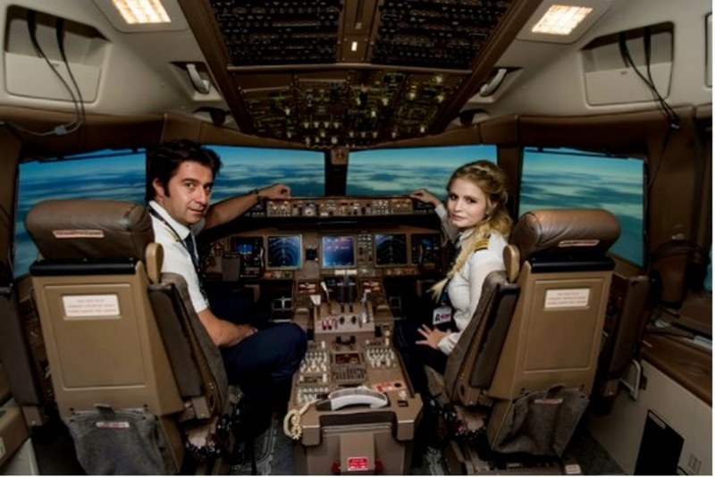 Instagram fenomeni Türk kadın pilotlar A24