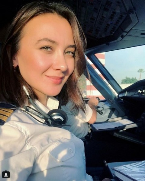 Instagram fenomeni Türk kadın pilotlar A24