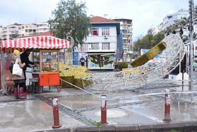 Dünya bu kareye kilitlendi: Uçan inek! A24