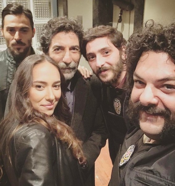 Ünlü isimlerin setlerden paylaştığı en doğal anlar A24