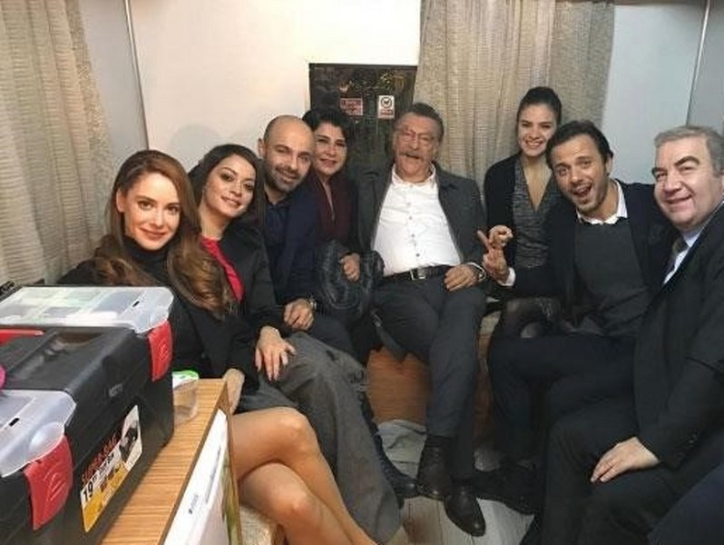 Ünlü isimlerin setlerden paylaştığı en doğal anlar A24