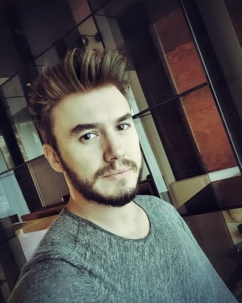 Nusret Gökçe Burak Özçivit'i tahtından indirmeyi başardı! A24