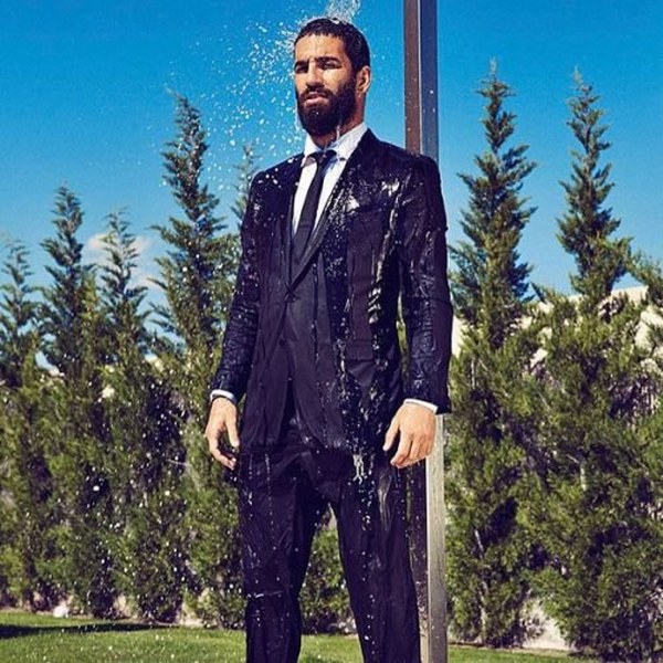 Nusret Gökçe Burak Özçivit'i tahtından indirmeyi başardı! A24