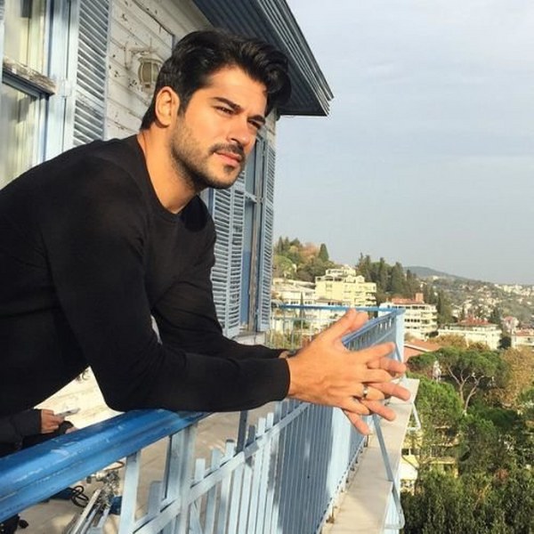 Nusret Gökçe Burak Özçivit'i tahtından indirmeyi başardı! A24