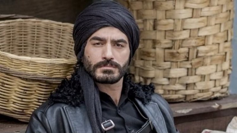 Vatanım Sensin dizisinin 43. bölümünde Azize ailesine kavuşuyor! A24