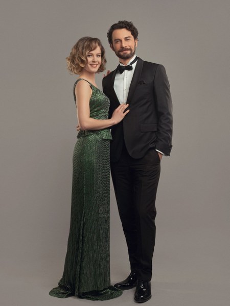 Bir dizi aşkı daha gerçek oldu... A24