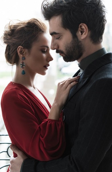 Bir dizi aşkı daha gerçek oldu... A24