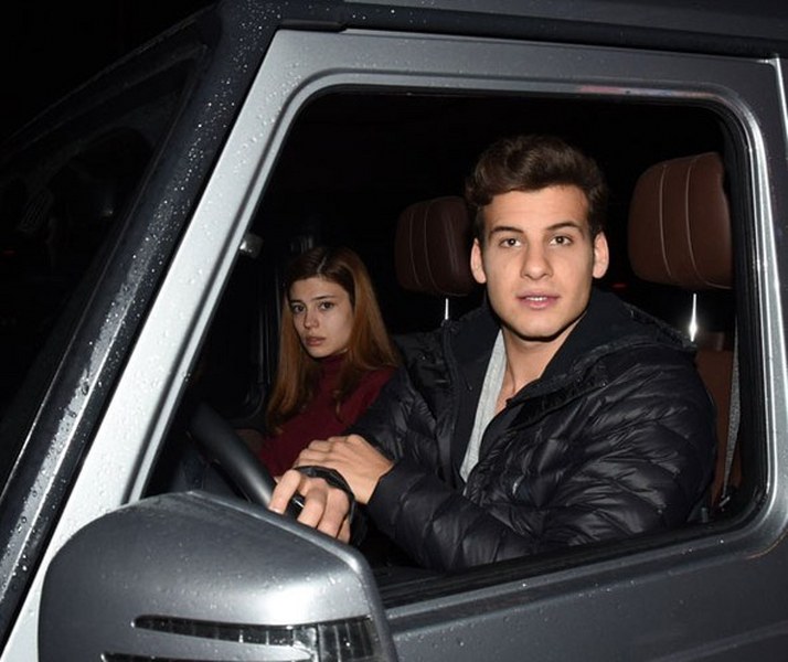 Bir dizi aşkı daha gerçek oldu... A24