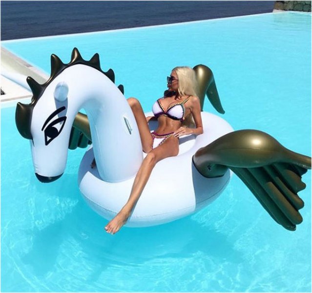 Ona dünyanın en çirkin gelini demişlerdi! Şimdiki hali şaşırttı! A24