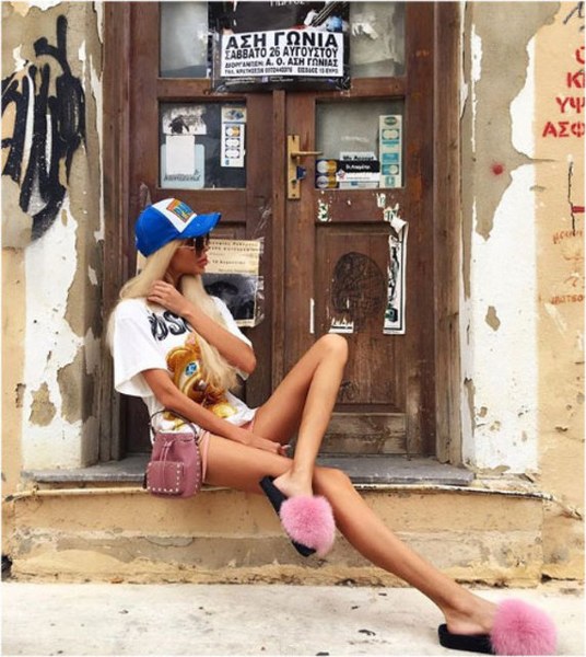 Ona dünyanın en çirkin gelini demişlerdi! Şimdiki hali şaşırttı! A24