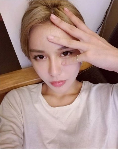 Ona dünyanın en çirkin gelini demişlerdi! Şimdiki hali şaşırttı! A24