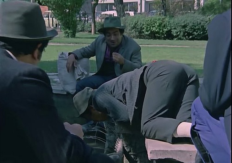 Köyden İndim Şehire filminde sizi şaşırtacak 14 farklı detay! A24