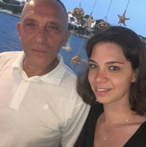 Güzel sunucu, Hürrem Sultan'ın torunu çıktı A24