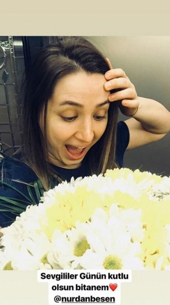 Ünlülerin 14 Şubat Sevgililer Günü paylaşımları A24