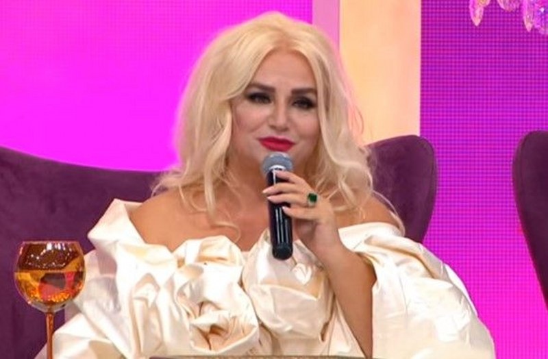 Banu Alkan'dan şaşırtan açıklama: Evleniyorum! A24