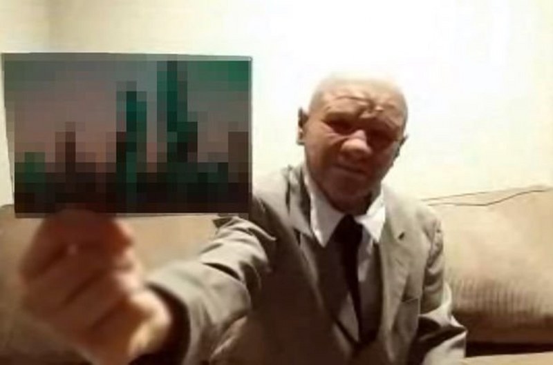 Gelecekten geldiğini iddia eden adam kafaları karıştırdı A24