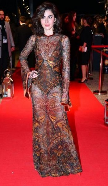 Kırmızı halıda kıskandıran şıklık yarışı! A24