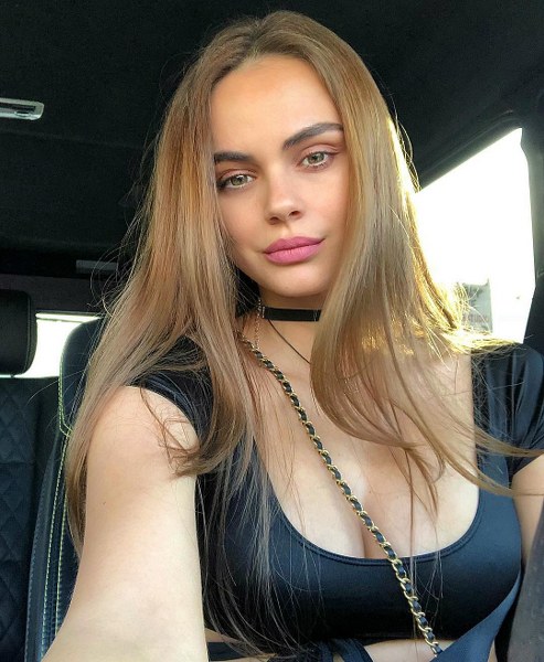 İşte dünyanın en zengün sosyal medya fenomeni Xenia Deli, A24