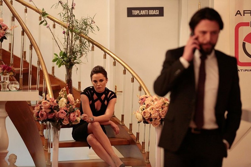 Ufak Tefek Cinayetler dizinde gecenin lafı... A24