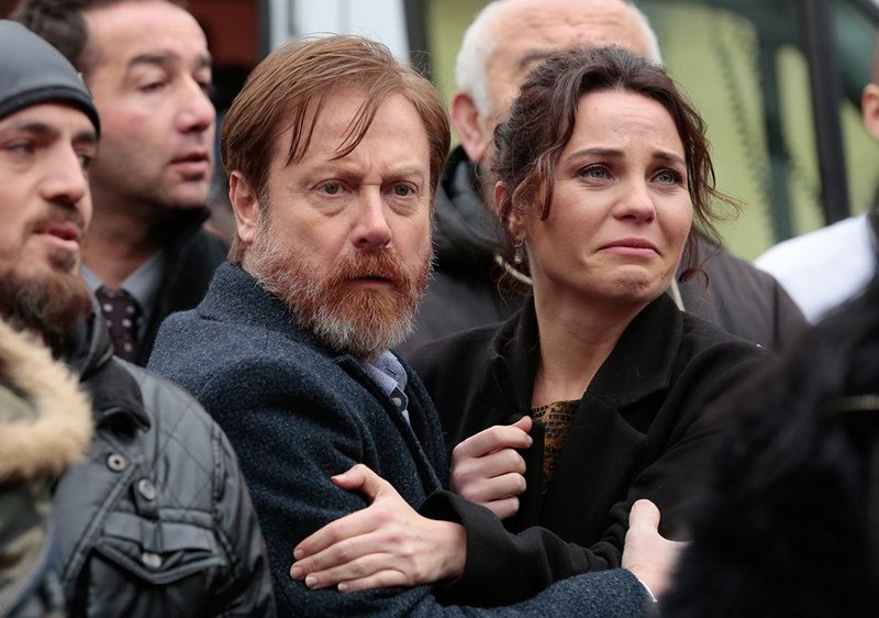 Ufak Tefek Cinayetler dizinde gecenin lafı... A24