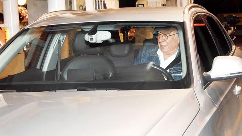 Arda Turan'ın yeni oyuncağı servet değerinde... İşte ünlü isimlerin milyon dolar değerindeki otomobilleri A24