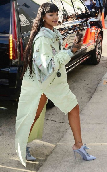 30 yaşın altındaki kimselere güvenmeyin (30 yaşında 30 fotoğrafla Rihanna) A24