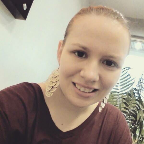 19 Yaşındaki Angelina Holloway'in tüm sevenlerini kahreden kazası A24