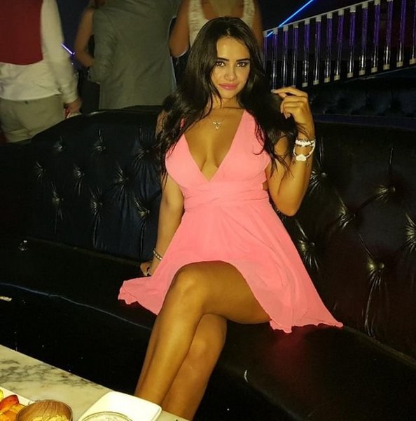 Bir dönem izdivaç programlarında ses getiren gelin adayları A24