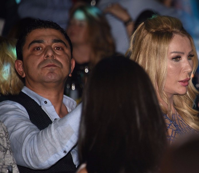 Demet Akalın'dan takipçisine argo yanıt! (Ünlüler de ayar verir) A24