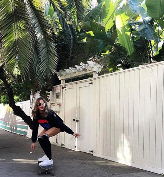 Türkiye'nin Instagram kraliçesi: Eliz Sakuçoğlu A24