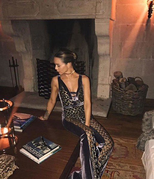 Türkiye'nin Instagram kraliçesi: Eliz Sakuçoğlu A24