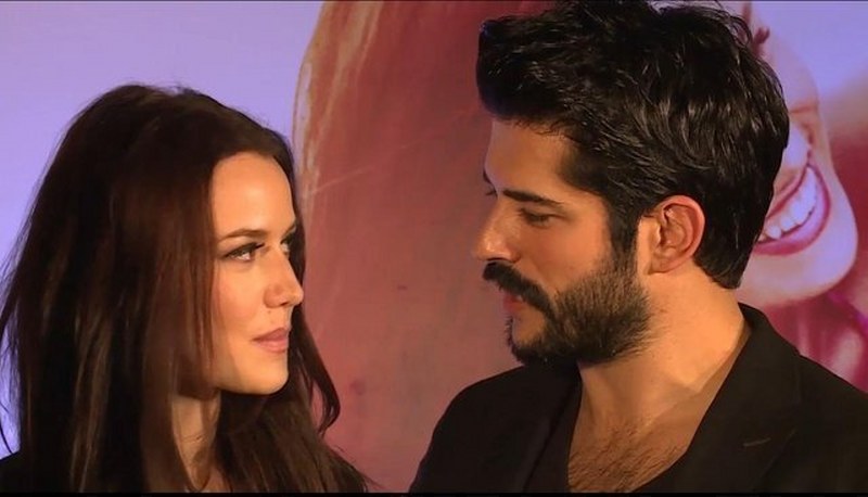 Fahriye Evcen ile Burak Özçivit evliliğinde büyük kavga! A24