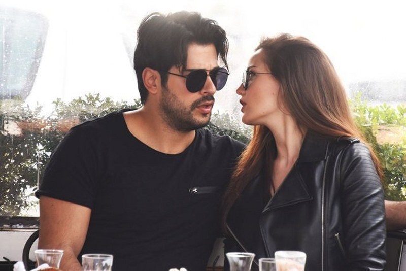 Fahriye Evcen ile Burak Özçivit evliliğinde büyük kavga! A24