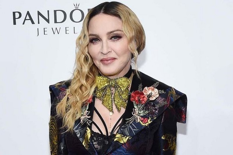 Madonna’nın tartışmalı fotoğrafı A24
