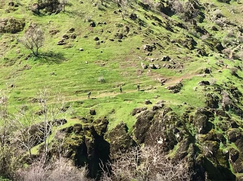 TSK fotoğrafları paylaştı! İşte Kuzey Irak'taki Türk komandoları... A24