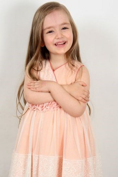 Avlu dizisinin oyuncu kadrosunda kimler var? A24