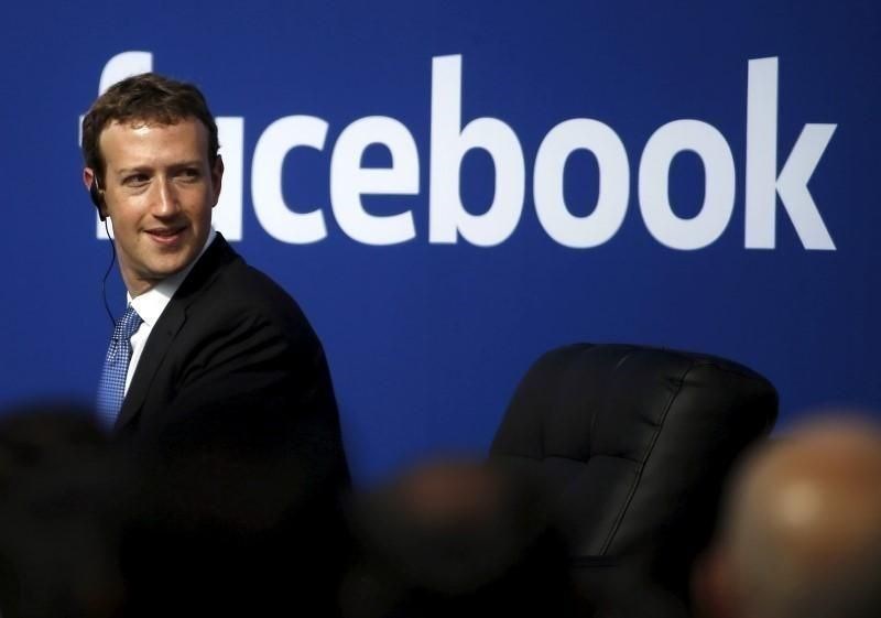 Facebook 10 günde 70 milyar dolar kaybetti A24