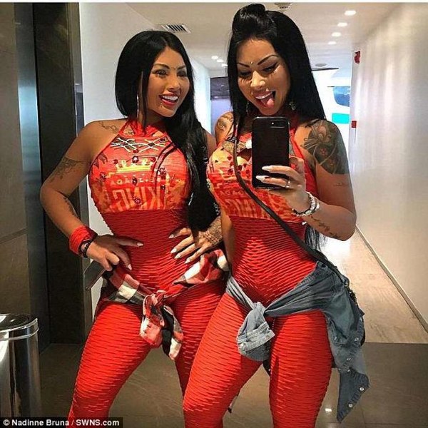 Göz renklerini değiştirmek için kör kalmayı göze alan güzeller! A24