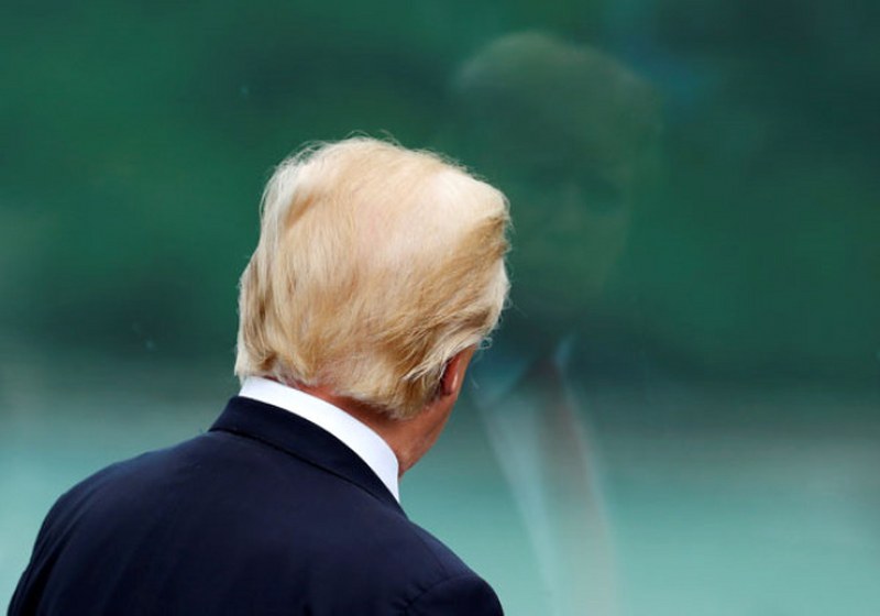 Trump'ın 'Çiftçi Kız Kardeşi' Sosyal Medyayı Salladı! A24