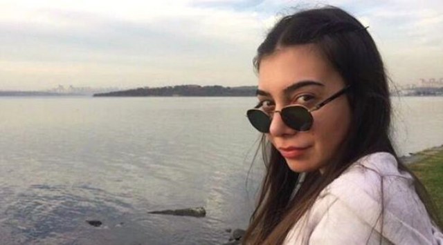 'Alemin Kralı' dizisinin Oben'i yeni haliyle göz kamaştırıyor A24