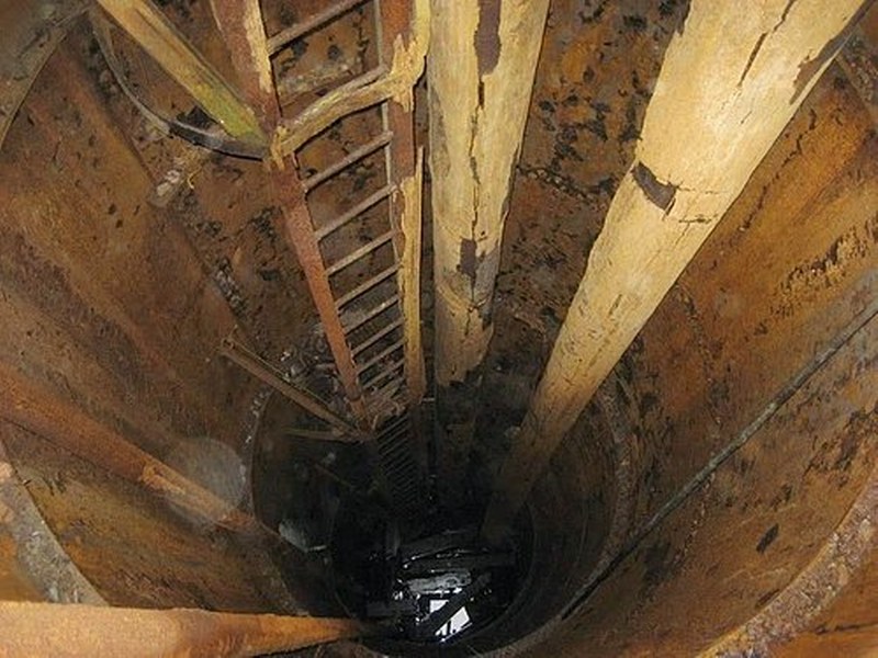 221 Yıldır Kazılmasına Rağmen Dibine Ulaşılamayan Çukur: Tuhaflıklarla Dolu Oak Adası A24