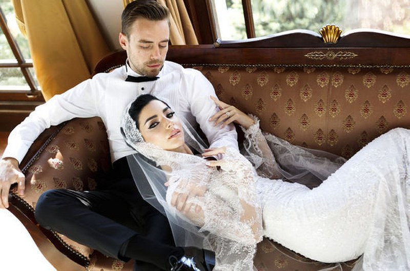 Hande Erçel'den evlilik sinyali A24