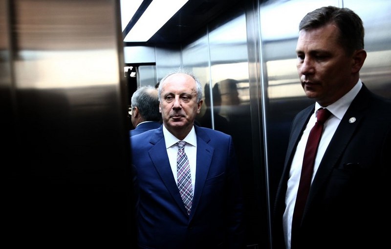 CHP'nin cumhurbaşkanı adayı Muharrem İnce (Muharrem İnce kimdir?) A24