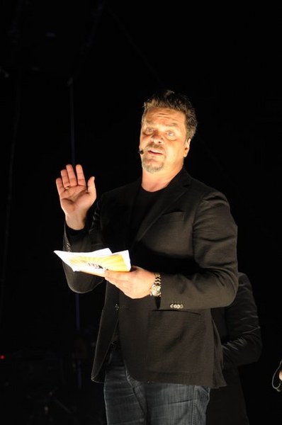 Kanal D Yönetimi Beyaz Show ile yollarını ayırma kararı aldı A24