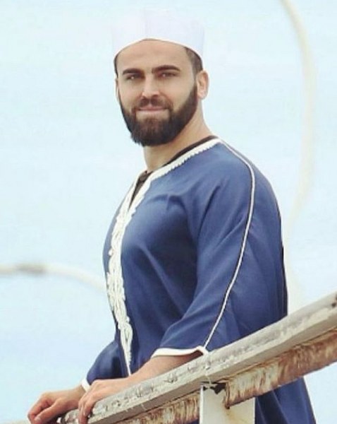 Kaşları ile gündeme gelen dünyanın en fit hafızı Mustafa Özyılmaz A24