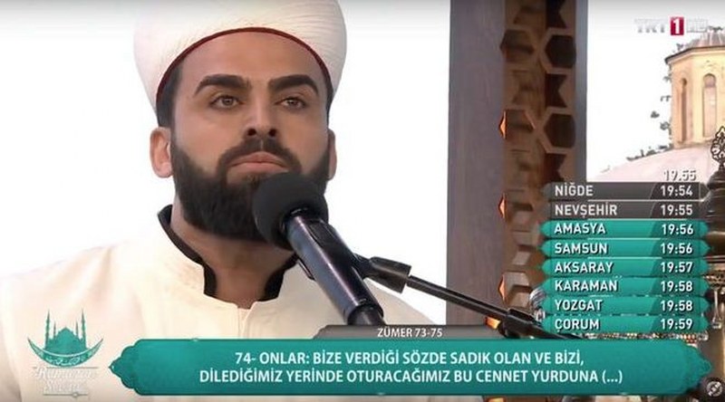 Kaşları ile gündeme gelen dünyanın en fit hafızı Mustafa Özyılmaz A24